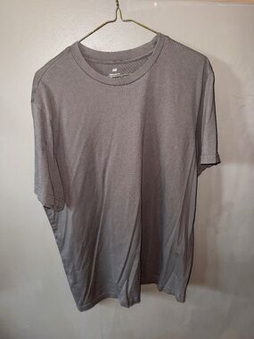 H&M Regular Fit Gray Tee